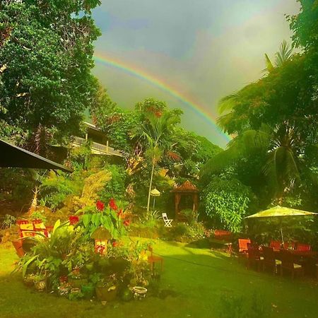 Kona Surf Ohana Hotel Kailua-Kona Ngoại thất bức ảnh